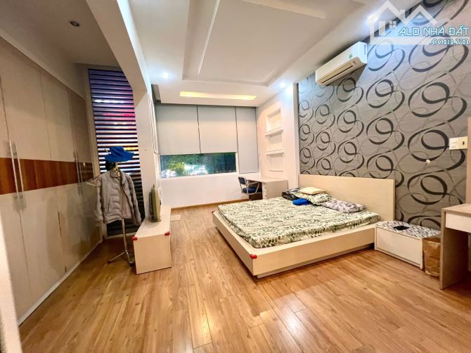 Bán nhà 5 tầng đường Khuê Mỹ Đông 10 dòng tiền hơn 60tr/ tháng