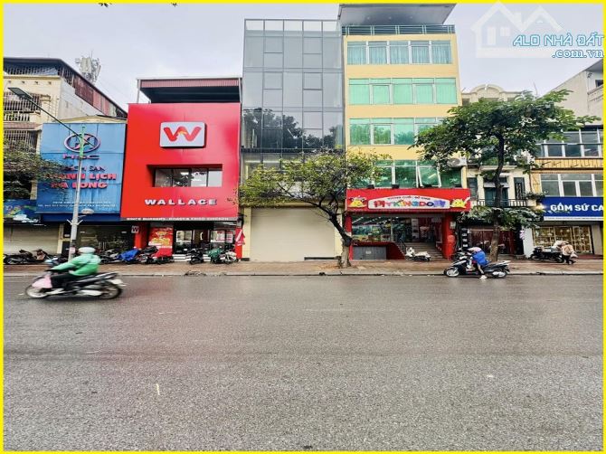 BÁN NHÀ MẶT PHỐ KIM MÃ- BA ĐÌNH- VỈA HÈ RỘNG- OTO ĐỖ CỬA- CÓ HẦM- 83m2- 53.9 tỷ