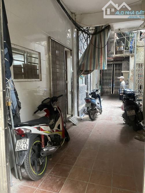 Bán Nhà Nguyễn Công Trứ 21M x 4T Giá 5,9 Tỷ. Ngõ nông, 30m ra phố