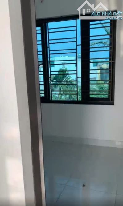 CC GỬI BÁN CĂN NHÀ 3T MỚI TINH PHƯỜNG TRẦN LÃM