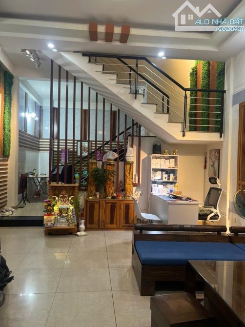 1 CĂN DUY NHẤT TẠI ĐƯỜNG HOÀNG THÚC TRÂM,KIỆT Ô TÔ THÔNG,NHÀ CÁCH ĐƯỜNG 1CĂN GIÁ CHỈ 4TY X