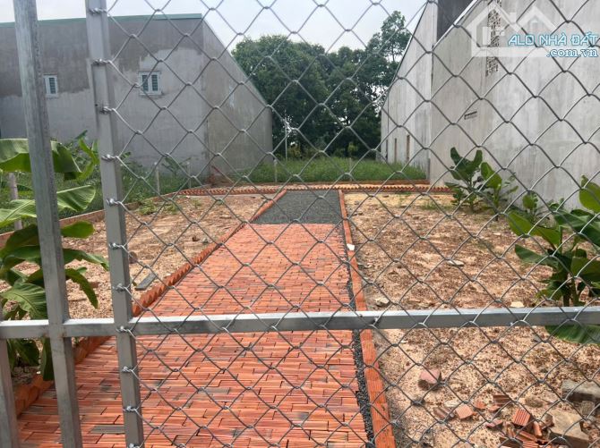 Gia đình cần bán đất biệt thự 200m2 sổ hồng riêng MT đường nhựa 22m đối diện công viên - 4