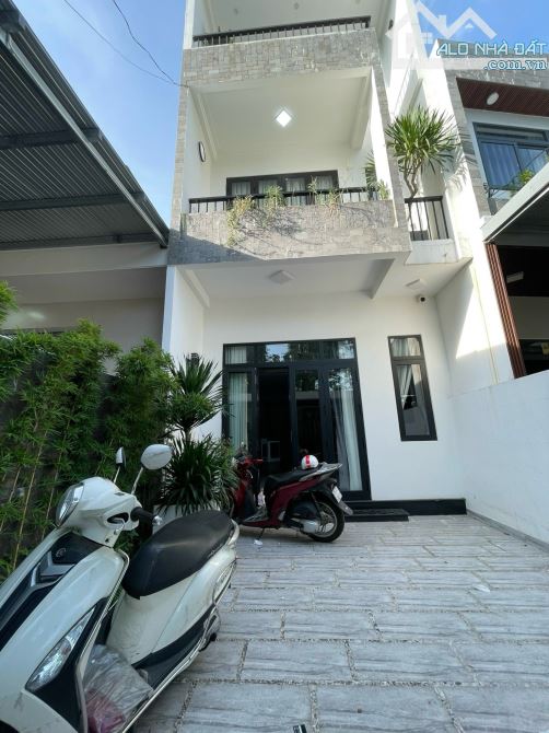 Bán nhà 3 Tầng Full nội thất mặt tiền Đặng Huy Trứ, phường Phước Vĩnh,  TP Huế - 1