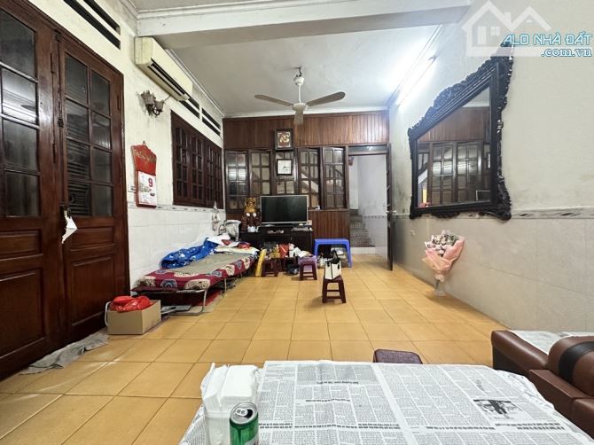 VỊ TRÍ ĐẮC ĐỊA, ĐẲNG CẤP -87 Quán Thánh - Ba Đình: 44 m 3 tầng 7.5 tỷ. - 1