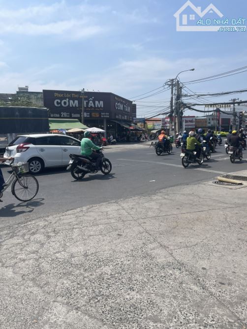 Bán mặt tiền 8x17m giá 13,5 tỷ Đường Nguyễn Ảnh Thủ - 1