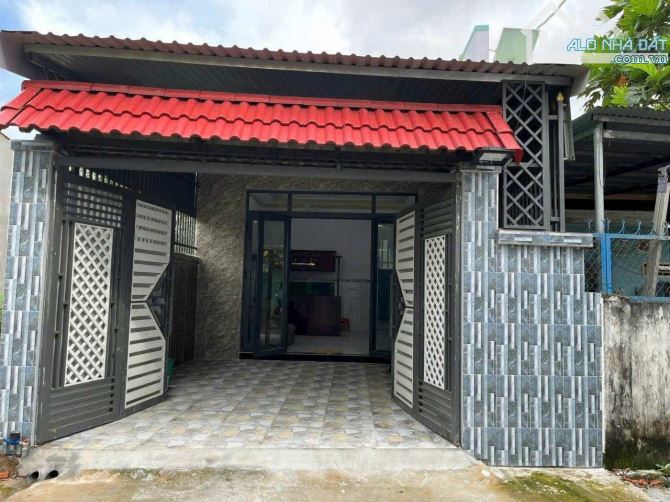 CHỦ GỞI BÁN NHÀ CẤP 4 (DT: 100M2 = 5M X 20M) ĐƯỜNG OTO THÔNG. P. HOÁ AN. GIÁ CHỈ 2,450 TỶ - 1