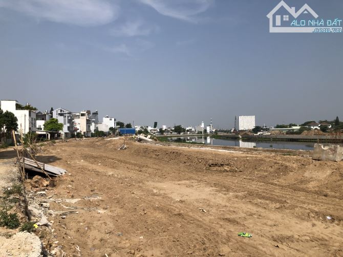 Bán đất mặt tiền kênh Tham Lương Phường 13 Gò Vấp - 1