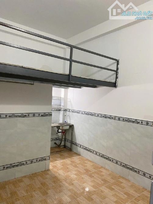 Quận 12 - CHDV gần ĐH Nguyễn Tất Thành - 5 Tầng 29 Phòng dòng tiền 100tr/tháng, 16.5 tỷ - 1
