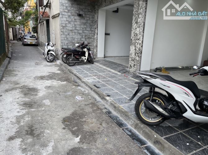 Đào Tấn Nhà đẹp lung linh 6 tầng thang máy, DT 39m2, MT 6.5m, lô góc, ngõ nông, 11 tỷ 3 - 1
