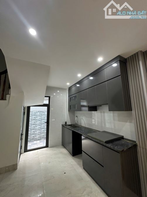 Phố Lụa, Vạn Phúc - MỚI KÍNH COONG, Ô TÔ ĐỖ CỬA, FULL NỘI THẤT - DT 37m x 5T - Nhỉnh 7 tỷ - 1