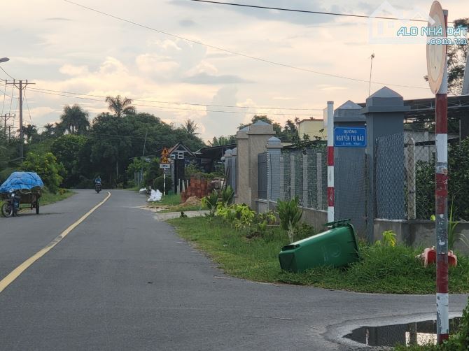 3239m2 đất giá rất rẻ, MT Đ.Nguyễn Thị Náo, xã Trung Lập Thượng, QH đất ở toàn bộ, 5.5 tỷ - 1