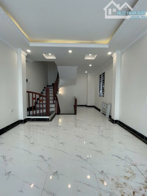 🔥BÁN NHÀ NGÕ 63 CỔ LINH - LONG BIÊN-6 TẦNG-Ở NGAY🏡42m²-GIÁ 6.25 TỶ(TL) - 1