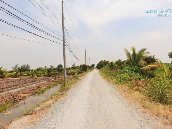 Hàng thơm, 1000m2 đất vườn view kênh cự đẹp , 750tr - 1