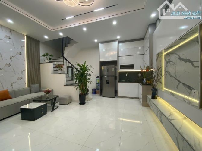 BÁN NHÀ MINH KHAI HÒA BÌNH 7 TT HBT 40m2 x 5 tầng giá 7 tỷ 6 - 1