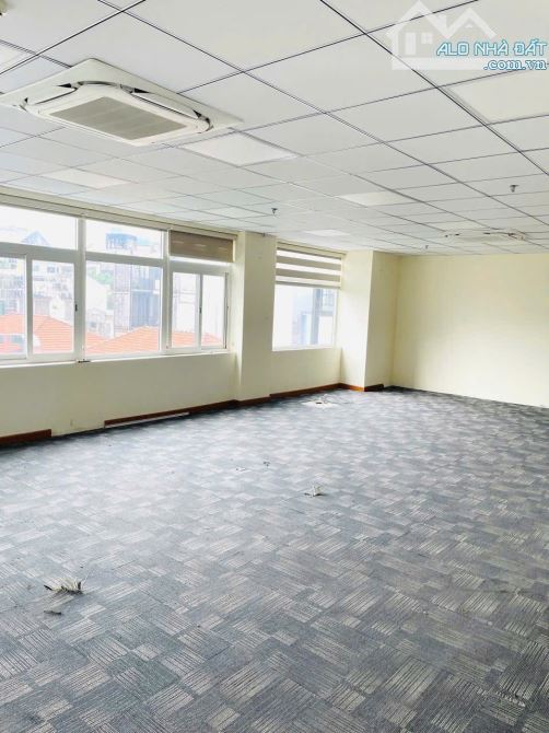 Cho thuê sàn VP HẠNG C - NGUYỄN THỊ MINH KHAI, Q1 -VỊ TRÍ VÀNG, Giá Tốt CHỈ TỪ 25 USD/m² - 1