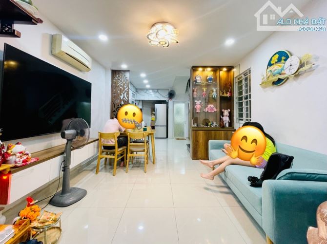 Chủ cần ra gấp nhà Mặt tiền Nguyễn Trọng Tuyển  Phường 8,Phú nhuận,(4X9)6.8 tỷ, - 1