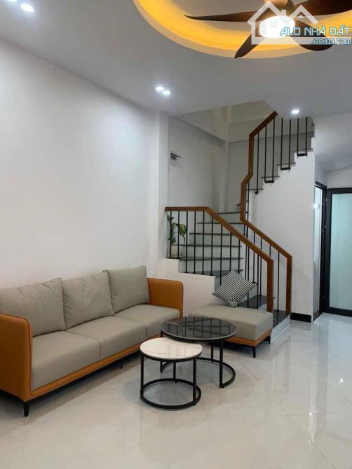 BÁN GẤP 🏠🏠 NHÀ ĐẸP THƯỢNG THANH - LONG BIÊN 30M2 x MT 4.8m, TẶNG NỘI THẤT, Ở NGAY💸 5.3T - 1