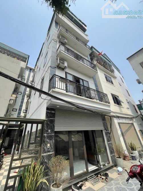 Hàng hiếm - lô góc - ô tô đỗ cửa - nở hậu - tặng full nội thất. Dt 42m2, giá 6,5 tỷ - 1