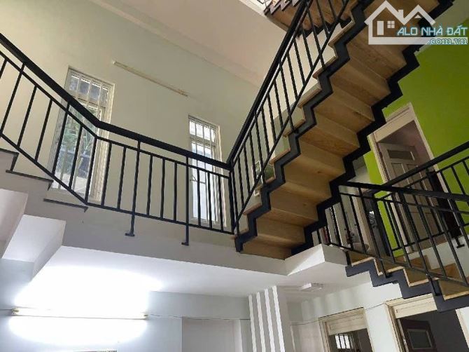 NHÀ NGỘP BANK .LỔ GIÁNG HÒA XUÂN CẨM LỆ - 1