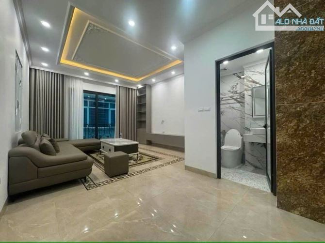 Bán gấp nhà Anh Hải 50 m2 5 Tầng Thang Máy Lê Trọng Tấn, Ô tô Tránh vào nhà. Giá 11,6 Tỷ - 1