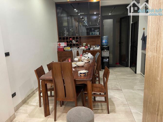 Nhà đẹp 65m2, MT4.5m đường Vĩnh Hưng. Gần phố, GARA, thang máy. Kinh doanh - 1
