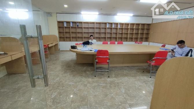 Bán tòa nhà Siêu Đắc Địa mặt phố Xã Đàn – Đống Đa 300m2 x 10T, mặt tiền 12.5m, giá 220 tỷ - 1