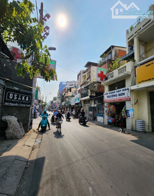 GIẢM 1 TỶ BÁN GẤP NHÀ MẶT TIỀN KINH DOANH NGUYỄN TRỌNG TUYỂN PHÚ NHUẬN CHỈ 15 TỶ . - 2