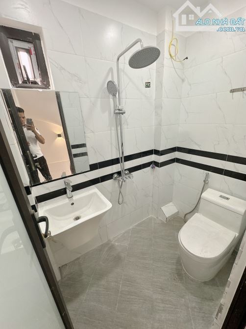 CỰC HOT-Nhà 40m2- 4pn. Nhỉnh 4 tỷ. Gần Cầu vượt An Khánh-KĐT SPlendora - 2