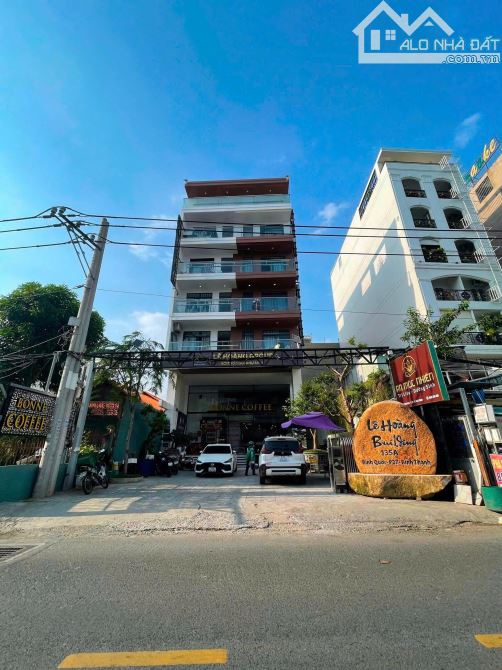 Bán tòa nhà Building mặt tiền đường Bình Quới, P.27, Bình Thạnh.DT: 11.5*30M. HĐT 300tr/th - 2