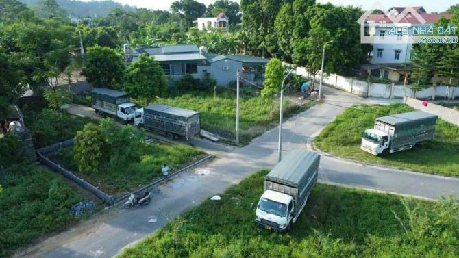 Lô đất siêu phẩm mặt tiền rộng tiếp giáp Đại học Quốc Gia Hà Nội và ga đường sắt Metro 05 - 2