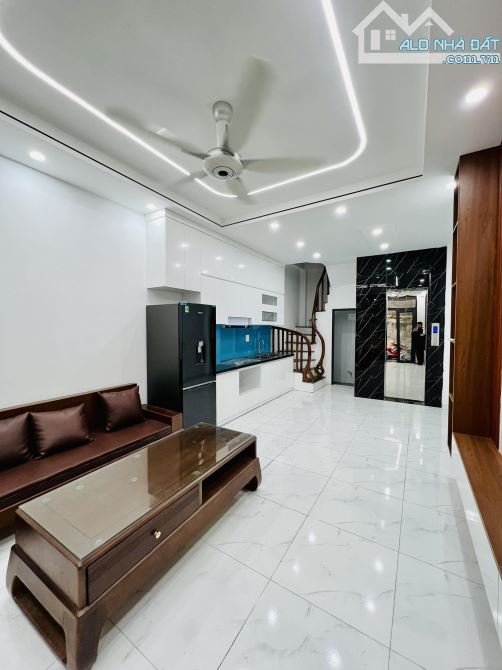 SIÊU PHẨM LÊ LỢI, HÀ ĐÔNG 5 TẦNG THANG MÁY, NGÕ THÔNG, PHÂN LÔ Ô TÔ, DT 35M2 CHỈ HƠN 8 TỶ - 2