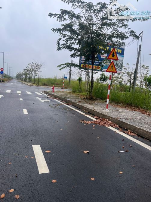 CẦN BÁN GẮP NỀN BLOCK ĐẦU KDC GIÁP RANH BÌNH CHÁNH DT 90M2 GIÁ 1ty8 - 2