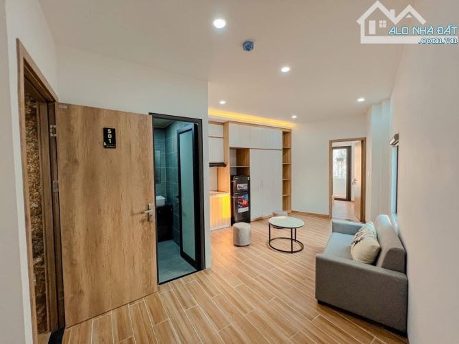 Bán CCMN Hoàng Quốc Việt, 75m², 7 tầng, 18 phòng, dòng tiền 85tr/tháng - 2