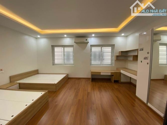 Nguyên căn Đội Cấn 80m2x5T MT6m ngõ rộng, oto vào tận nhà, đỗ cửa, full ĐH các phòng 25tr - 2