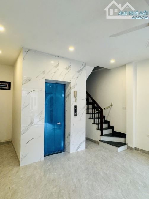 Nhà Mới Phố Đội Cấn Dt:39m Nở Hậu x Mt:4,8m 6Tầng Thang Máy Fuji Chỉ 8,9 Tỷ Ngõ ÔTô 20m - 1