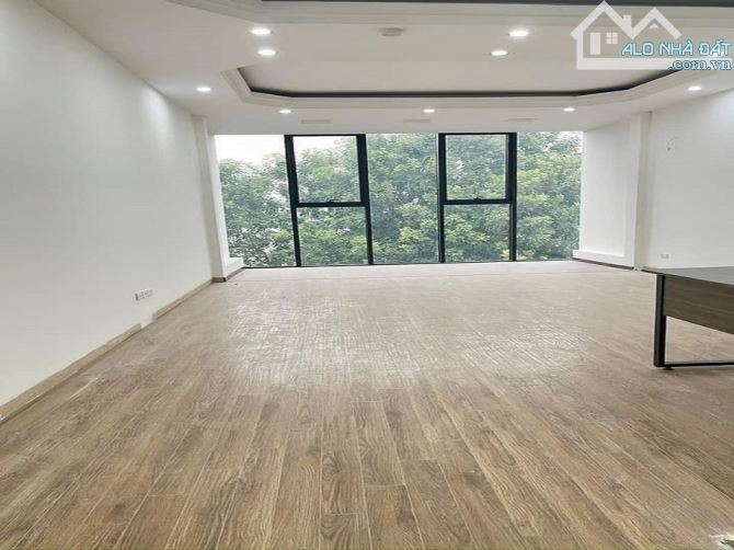 BÁN NHÀ MẶT PHỐ KIM MÃ- BA ĐÌNH- VỈA HÈ RỘNG- OTO ĐỖ CỬA- CÓ HẦM- 83m2- 53.9 tỷ - 2