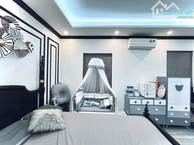 Thanh khoản gấp siêu phẩm Minh Khai - 45m x 6T - Thang máy - ô tô đỗ cửa - 10m ra phố - 2