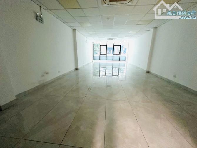 BÁN NHANH TÒA BUILDING VĂN PHÒNG TT CẦU GIẤY, 7 TẦNG THANG MÁY, THÔNG SÀN 100M2 GIÁ HỢP Ý - 2