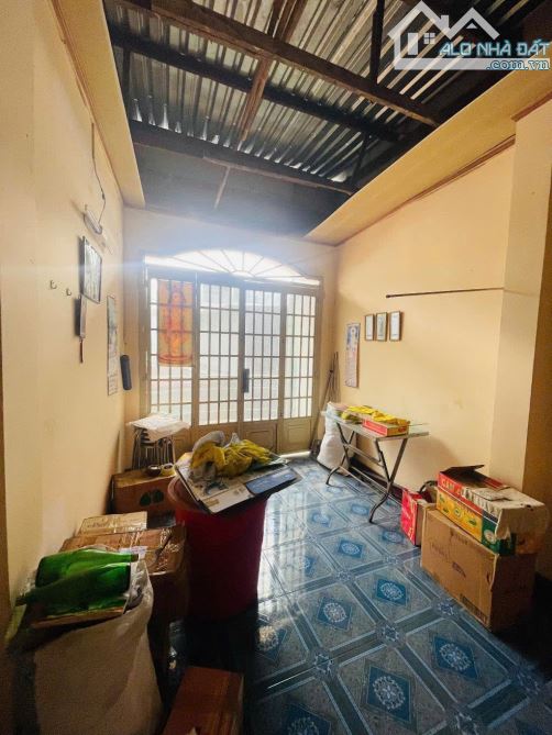 Bán nhà 2 tầng, gần công viên Khánh Hội Quận 4, KQH, giá 2.4 tỷ (TL) - 2