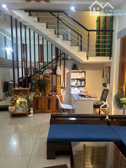 1 CĂN DUY NHẤT TẠI ĐƯỜNG HOÀNG THÚC TRÂM,KIỆT Ô TÔ THÔNG,NHÀ CÁCH ĐƯỜNG 1CĂN GIÁ CHỈ 4TY X - 2