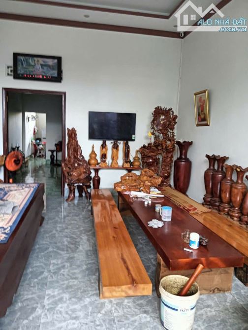 Bán nhà mặt tiền phùng hưng phường ea tam - 2