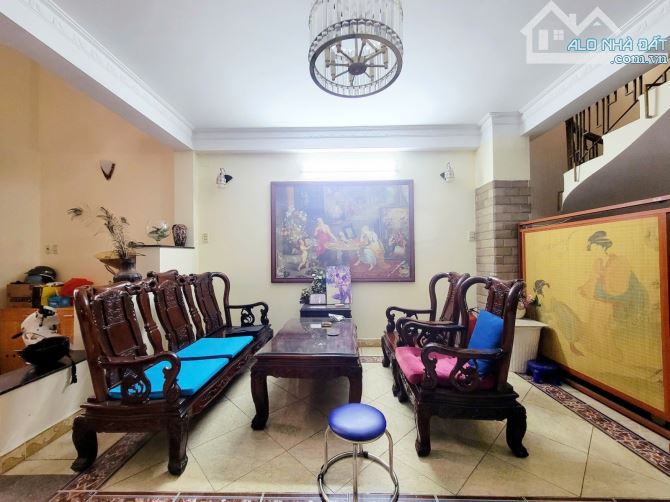 HUỲNH VĂN BÁNH, PHÚ NHUÂN, 5M RA MẶT TIỀN - 80M2 - 5 TẦNG - NGANG  5.5M - 3