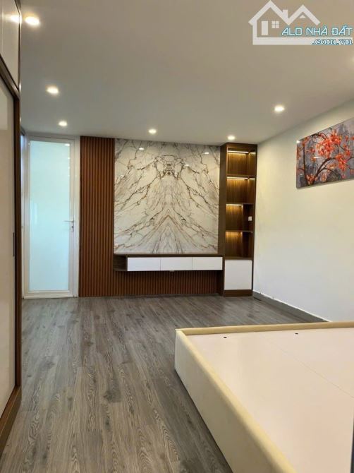 B.ÁN NH.À Đội Cấn 50 m, 4 tầng, 4 ngủ, ... 8.9 tỷ LÔ GÓC - TRƯỚC NHÀ CỰC THOÁNG  - 50 ô tô - 3