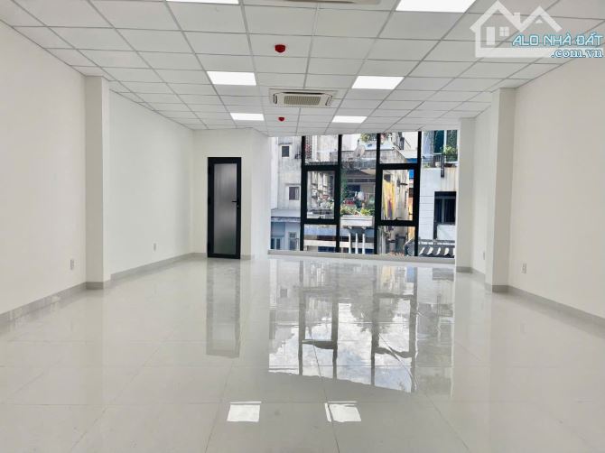 Giảm 10 tỷ, Bán nhà đường số 1, cư xá Đô Thành, P4, Q3, DT: 6x23,CN: 115m2. Giá 3 - 3
