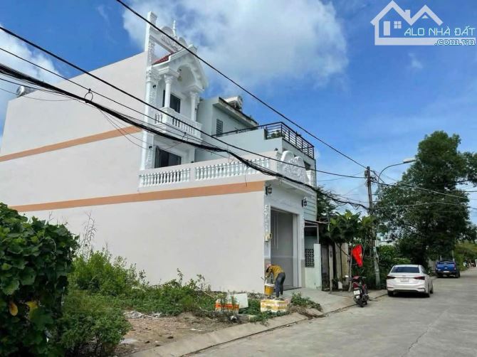 100m2 mặt đường 10m, KDC hẻm 126 Hiện Hữu đường Nguyễn Văn Tạo, xã Long Thới. Giá 3,8 tỷ - 3