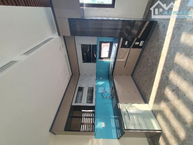 Bán nhà Phan Kế Bính, cạnh Lotte, 50m ra mặt phố, lô góc, DT 40m2 x 6T, MT 6m, giá 11 tỷ 2 - 3