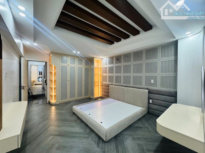 Bán căn nhà mặt ngõ Hai Bà Trưng - nhà đẹp - nội thất hiện đại - 3