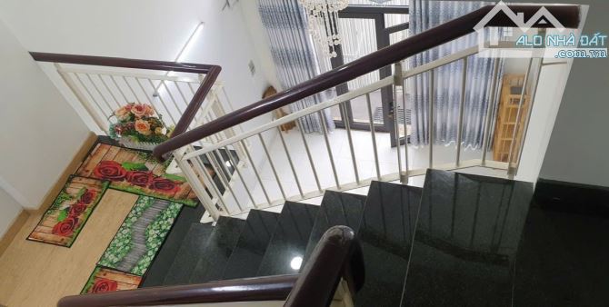 Q7 CÁCH MẶT TIỀN NGUYỄN THỊ THẬP 20M THẲNG 1 TRỤC HẺM 4M 4.1x12.5M 4 TẦNG 5PN - 8.xT - 3