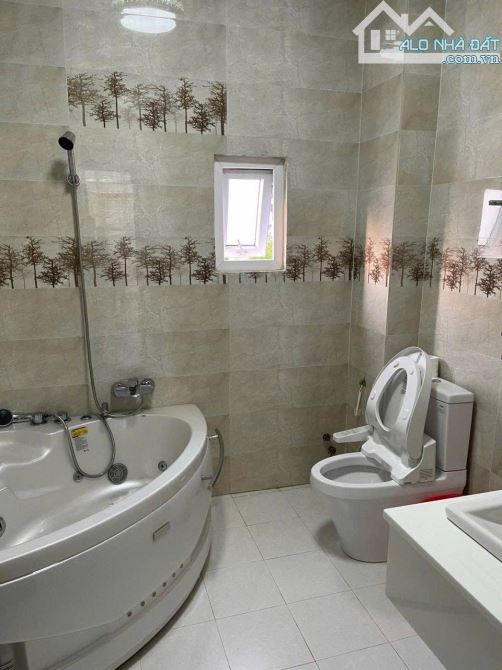 Bán nhà 140m2 KQH An Sơn p4 3 Phòng ngủ nội thất cao cấp - 3