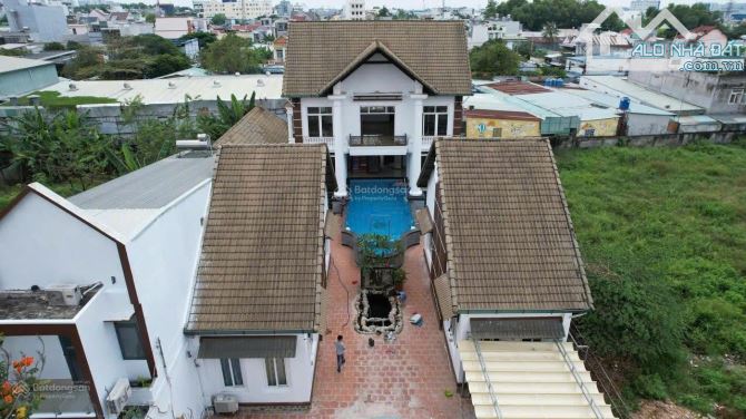 Bán Villa 89 đường 179, Phường Tân Phú, Quận 9.DT 19m x 47.5m giá 40 tỷ - 3